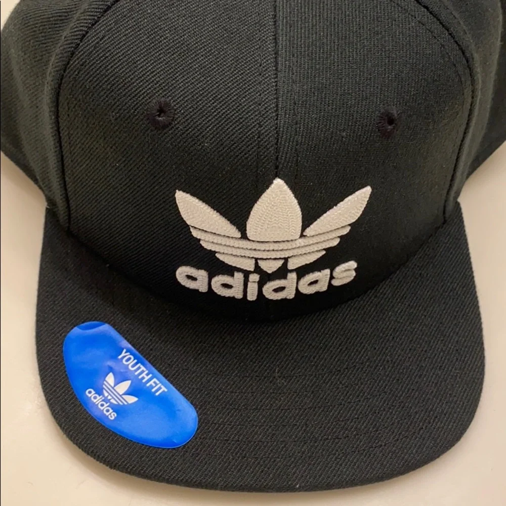 Adidas kids SnapBack cap